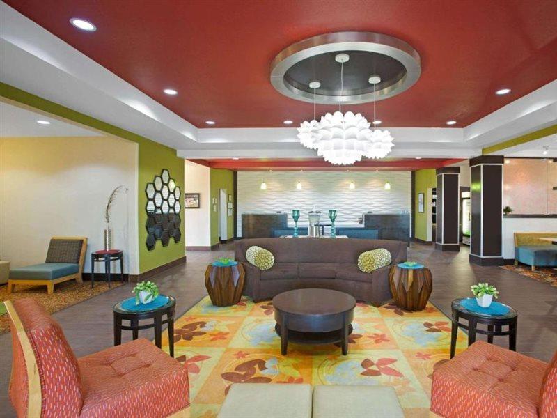 La Quinta By Wyndham Pearsall Ngoại thất bức ảnh