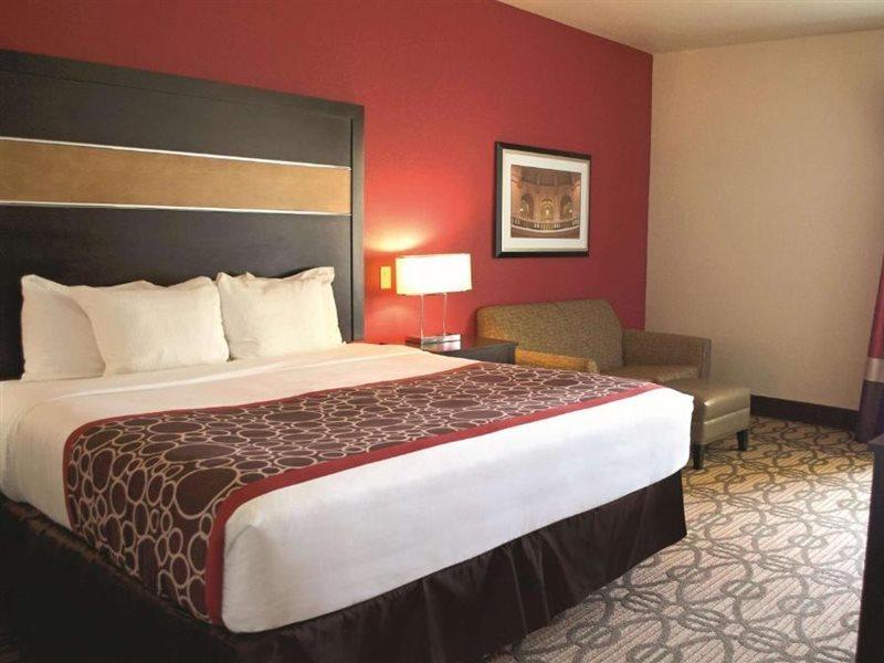 La Quinta By Wyndham Pearsall Ngoại thất bức ảnh