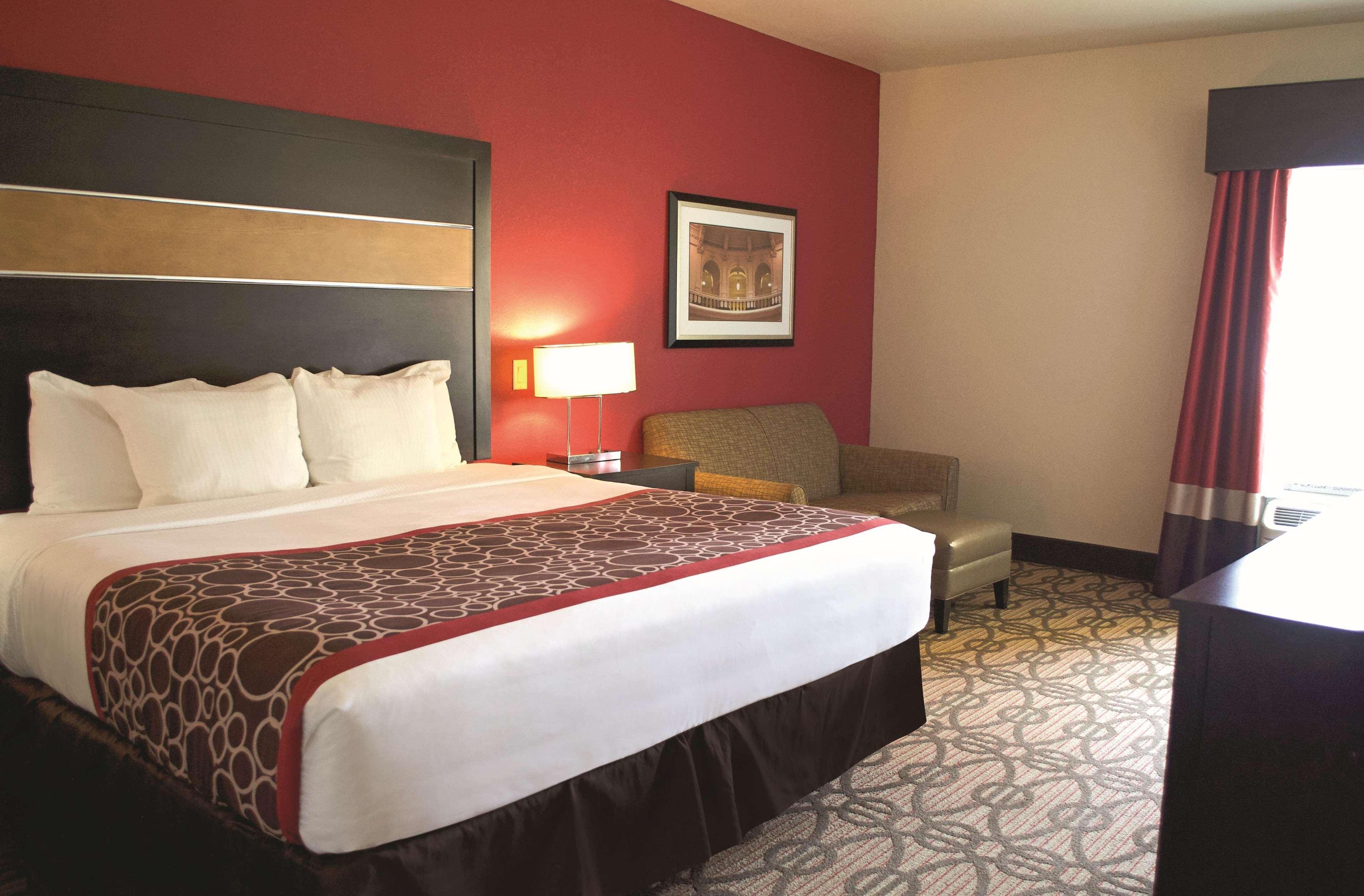 La Quinta By Wyndham Pearsall Ngoại thất bức ảnh