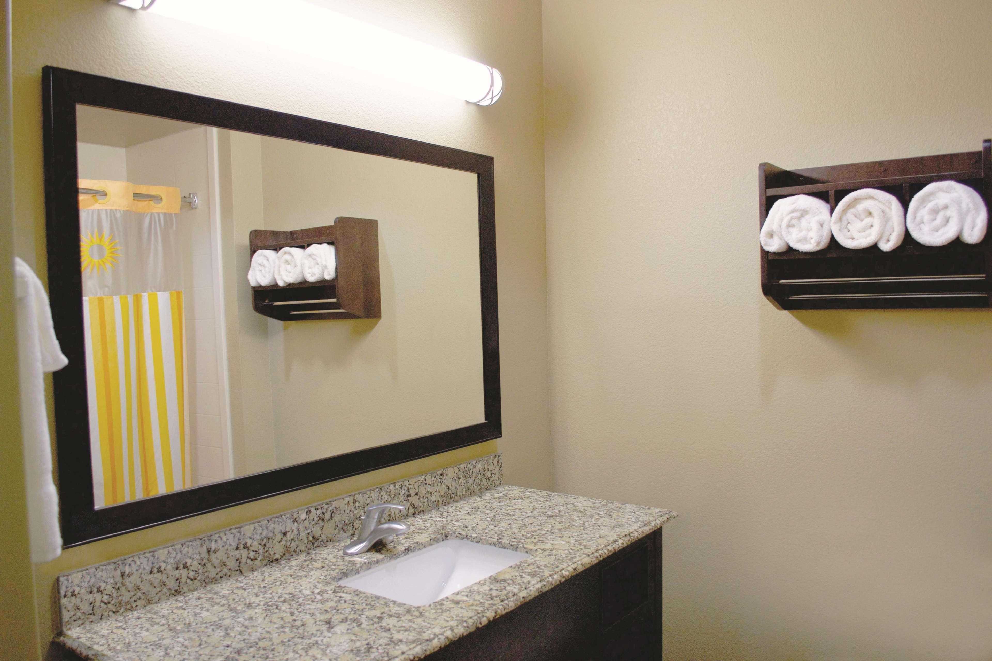 La Quinta By Wyndham Pearsall Ngoại thất bức ảnh