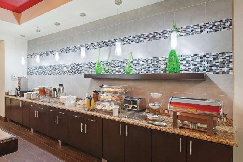 La Quinta By Wyndham Pearsall Ngoại thất bức ảnh